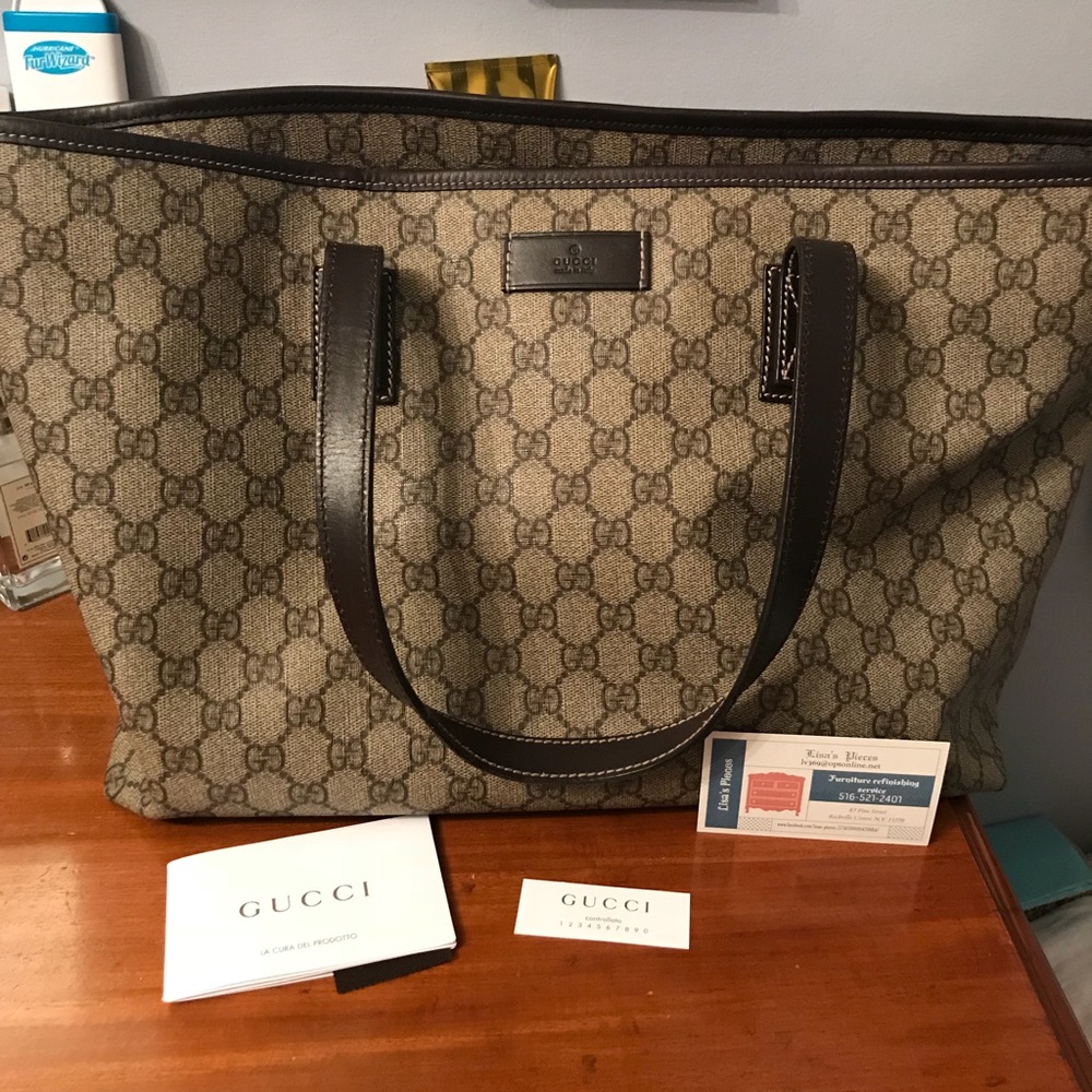 Gucci tote. ~SOLD~